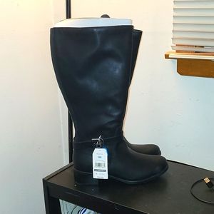 Wide calf riding boots